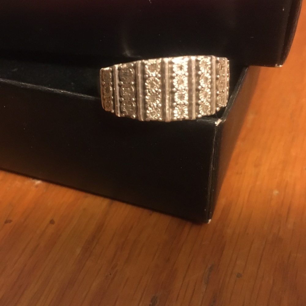 .17 ct tw diamond cluster silver ring, s. 9 1/2